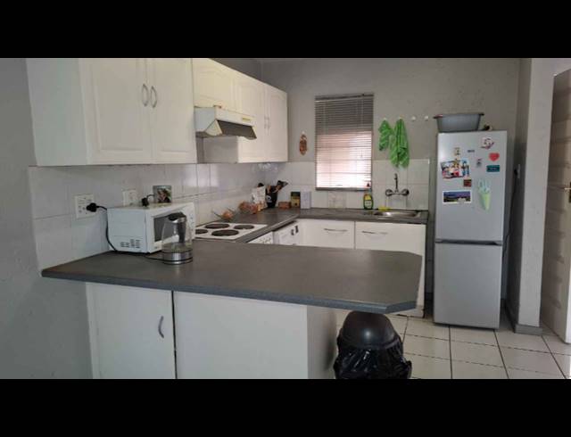 1 BEDROOM APARTMENT FOR SALE IN BRACKENDOWNS